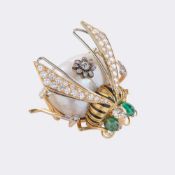 Perl Brillant Brosche 'Hummel' mit Smaragd-Besatz.
