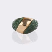 Juwelier Wilm. Vintage Nephrit Goldring.