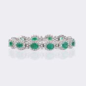 Hochkarätiges Smaragd Armband mit fein-weißen Brillanten.