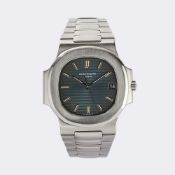 Patek Philippe. Men's Wristwatch 'Nautilus'.