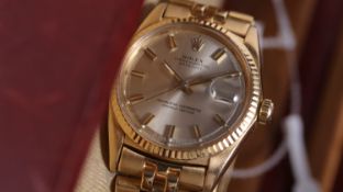 Vintage 18ct Rolex Datejust 'Wide Boy' Ref 1601 with Box Circa 1972