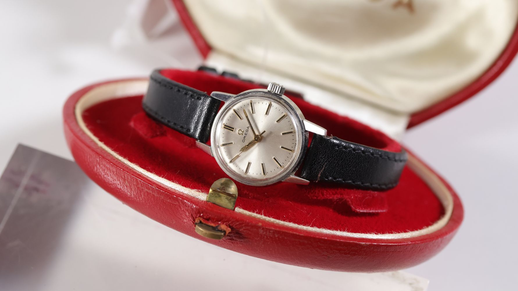 Sterling Vault Auctioneers | Timed Auction of Watches