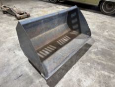 Avant Tent Ox Bucket Attachment