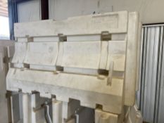 White Plastic K-Rails, 175 gallon