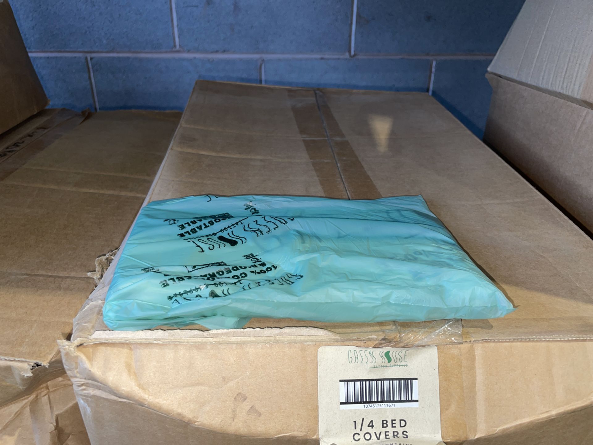 54 X BRAND NEW PACKS OF GREENHOUSE TATOO 1/4 BED COVERS (LOC: 35.1-BB2168)
