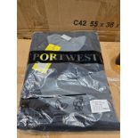 6 X NEW PACKAGED PORTWEST PW2 SWEATSHIRTS BLACK & ZOOM GREY. SIZE XXXL. PW273 (LOC: 24.9-WW101)