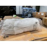 300 X BRAND NEW PAIRS OF PORTWEST WHITE STOCKINETTE KNITWRIST LINER PROFESSIONAL WORK GLOVES (LOC: