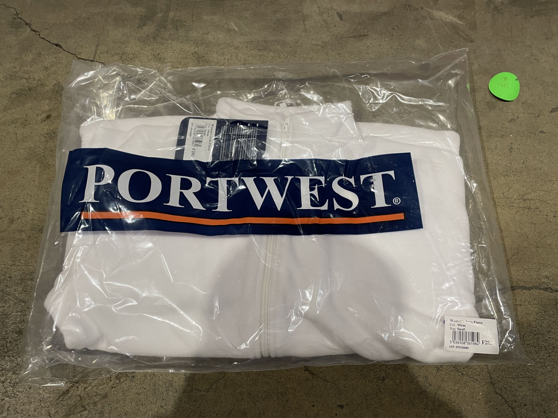 12 X BRAND NEW PORTWEST WHITE ARAN FLEECE WOMENS WORK JACKETS SIZE SMALL (LOC: 34.3-BB5026)