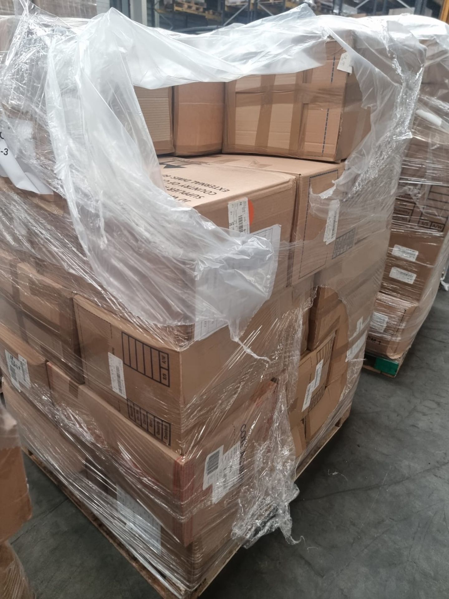 Trade Lot 100 x New & Packaged Mixed Items from A Major UK Retailer. May include: Jeans, Dresses, - Image 49 of 49