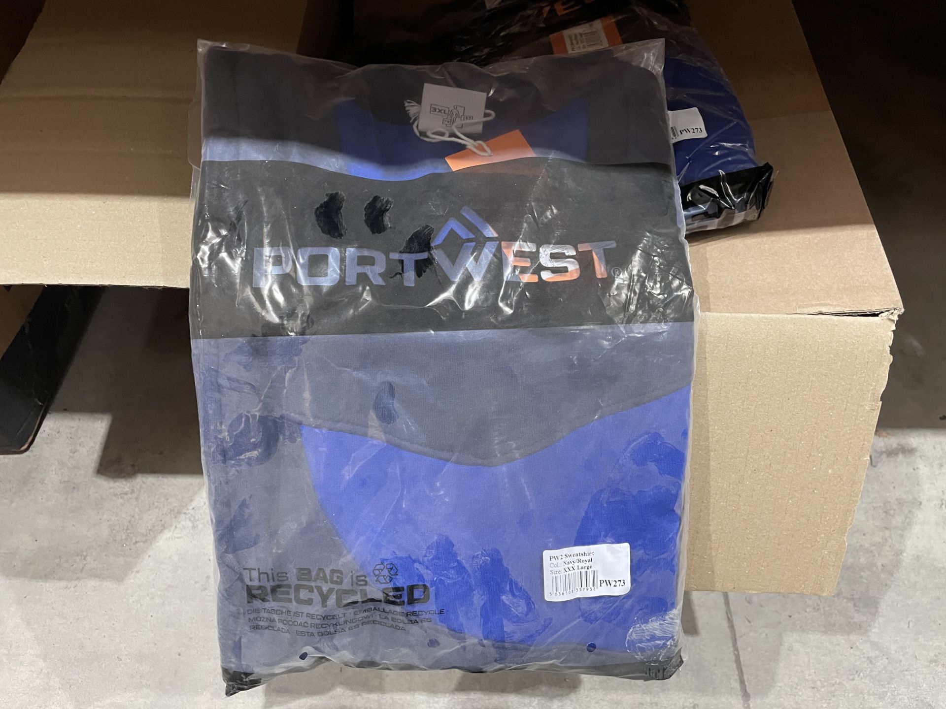 16 X BRAND NEW PORTWEST PW2 NAVY SWEATSHIRTS SIZE XXXL (LOC: 3.3-bb3332)