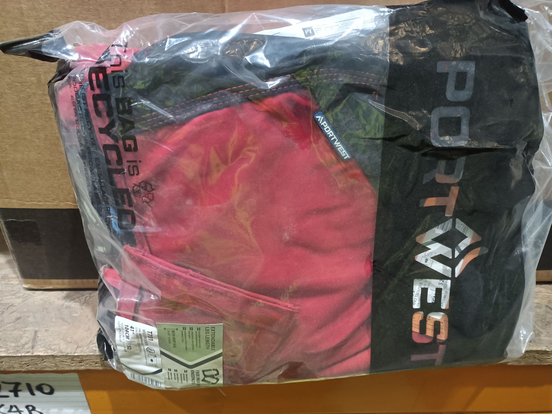 18X PORTWEST WX3 TROUSERS WITH EXTENDABLE LEG LENGTH ARE HEAVY-DUTY WORK TROUSERS DESIGNED FOR