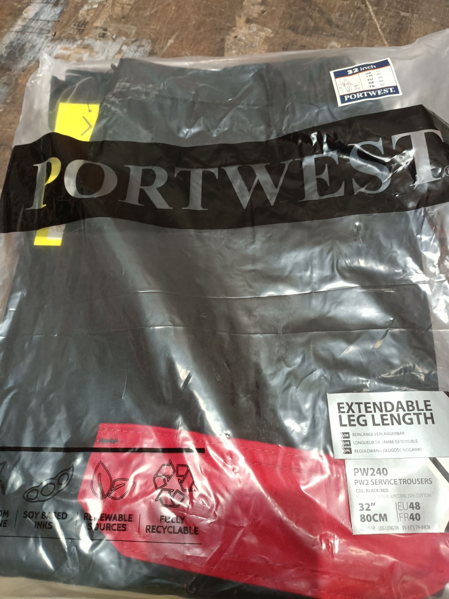 18X PORTWEST EXTEBDABLE LEG LENGTH SERVICE TROUSERS PW2- 32" (80CM) APRON IN BLACK AND RED OFFERS