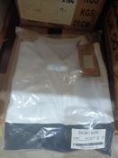 26X FRONT ROW FOR LADIES FR240 NAVY/WHITE POLO SHIRT IN SIZE XS IS A CLASSIC, COMFORTABLE AND