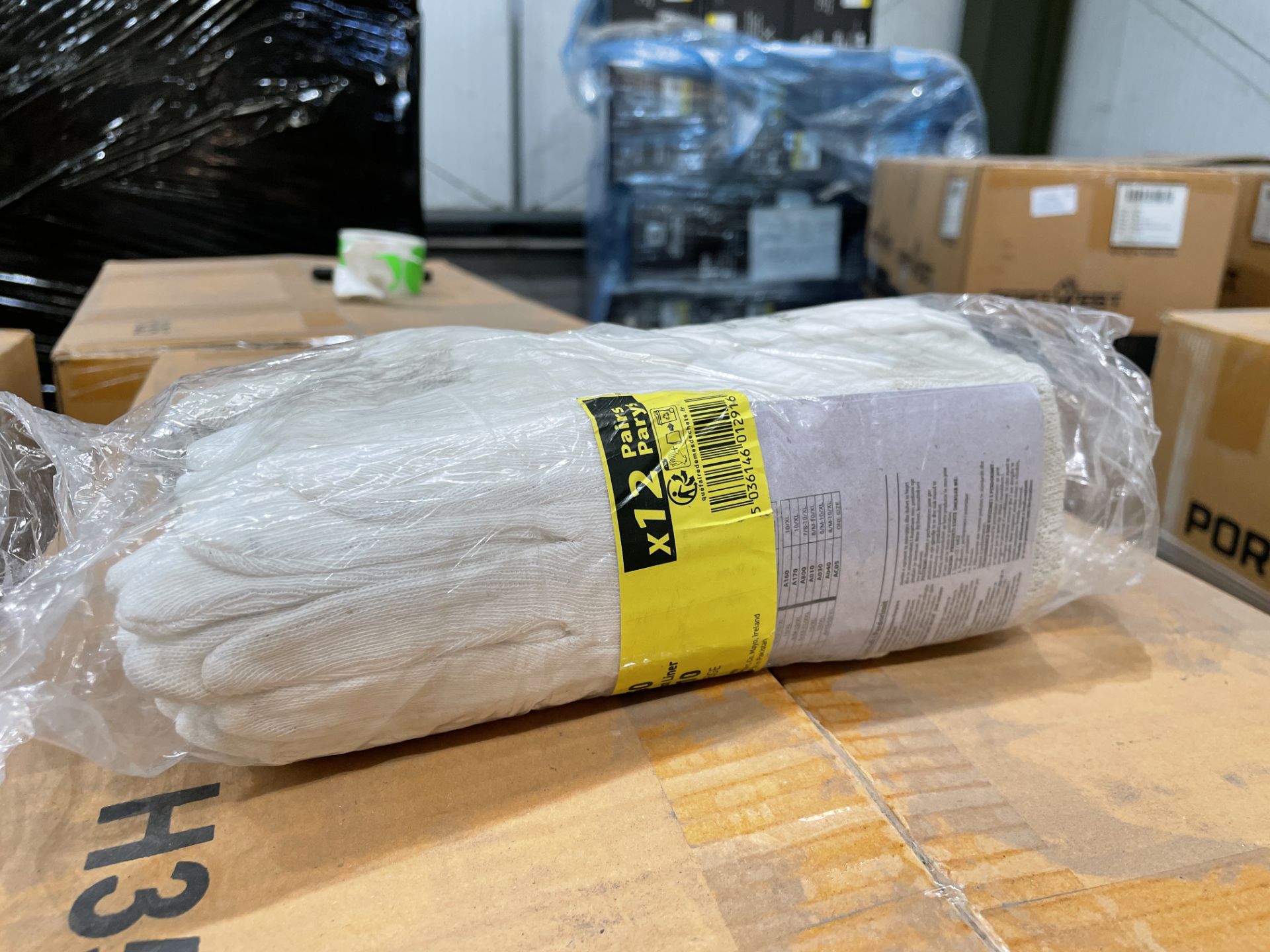 300 X BRAND NEW PAIRS OF PORTWEST WHITE STOCKINETTE KNITWRIST LINER PROFESSIONAL WORK GLOVES (LOC: