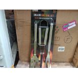 33X THREE?PIECE BARBECUE TOOL SET MADE OF STAINLESS STEEL, DESIGNED TO GIVE YOU ESSENTIAL GRILLING
