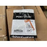 30 X BRAND NEW PORTWEST WHITE ANTISTATIC T SHIRTS SIZE LARGE (LOC: 41.3-AA6557)