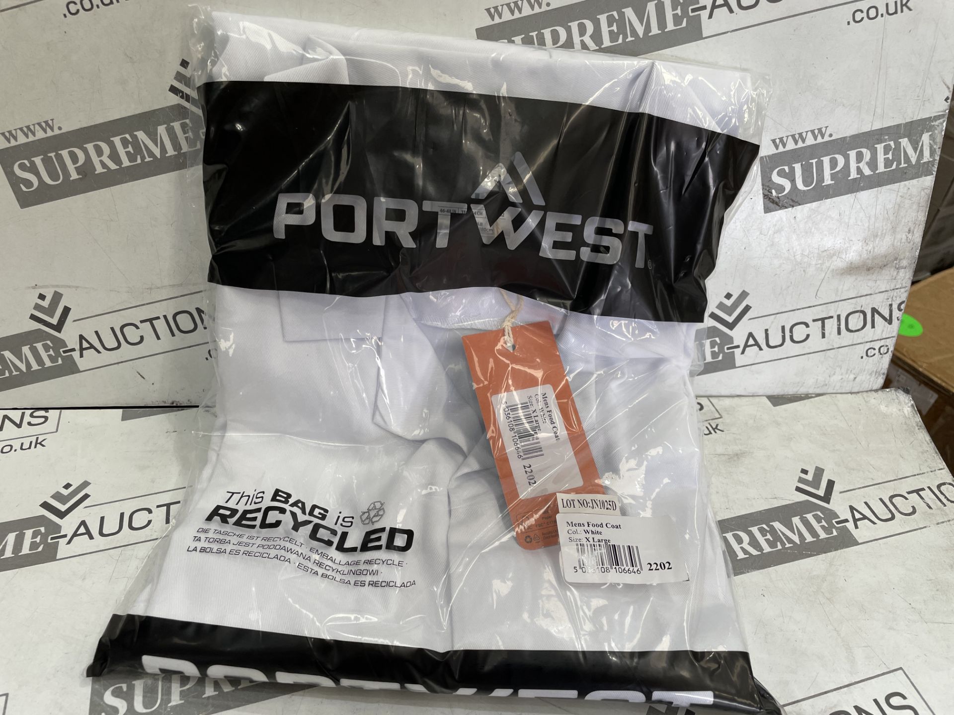 48 X BRAND NEW PORTWEST WHITE MENS FOOD COATS SIZE XL (LOC: 41.15-AA6510)