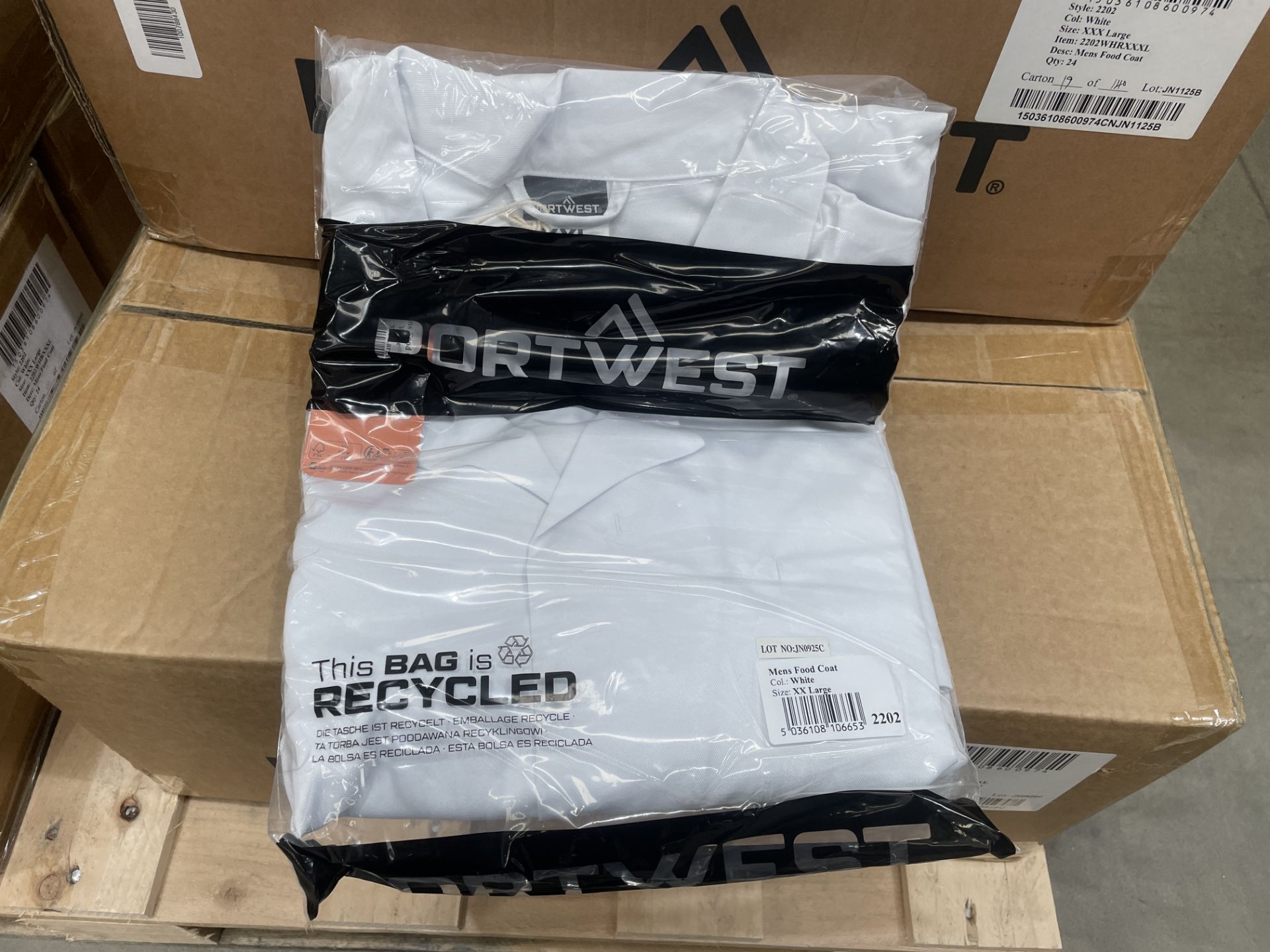 48 X BRAND NEW PORTWEST MENS FOOD COATS SIZE 4XL (LOC: 18.7-AA6551)