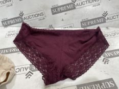 100 x Branded lingerie from Victoria’s Secret and La Senza. This mixed assortment offers excellent