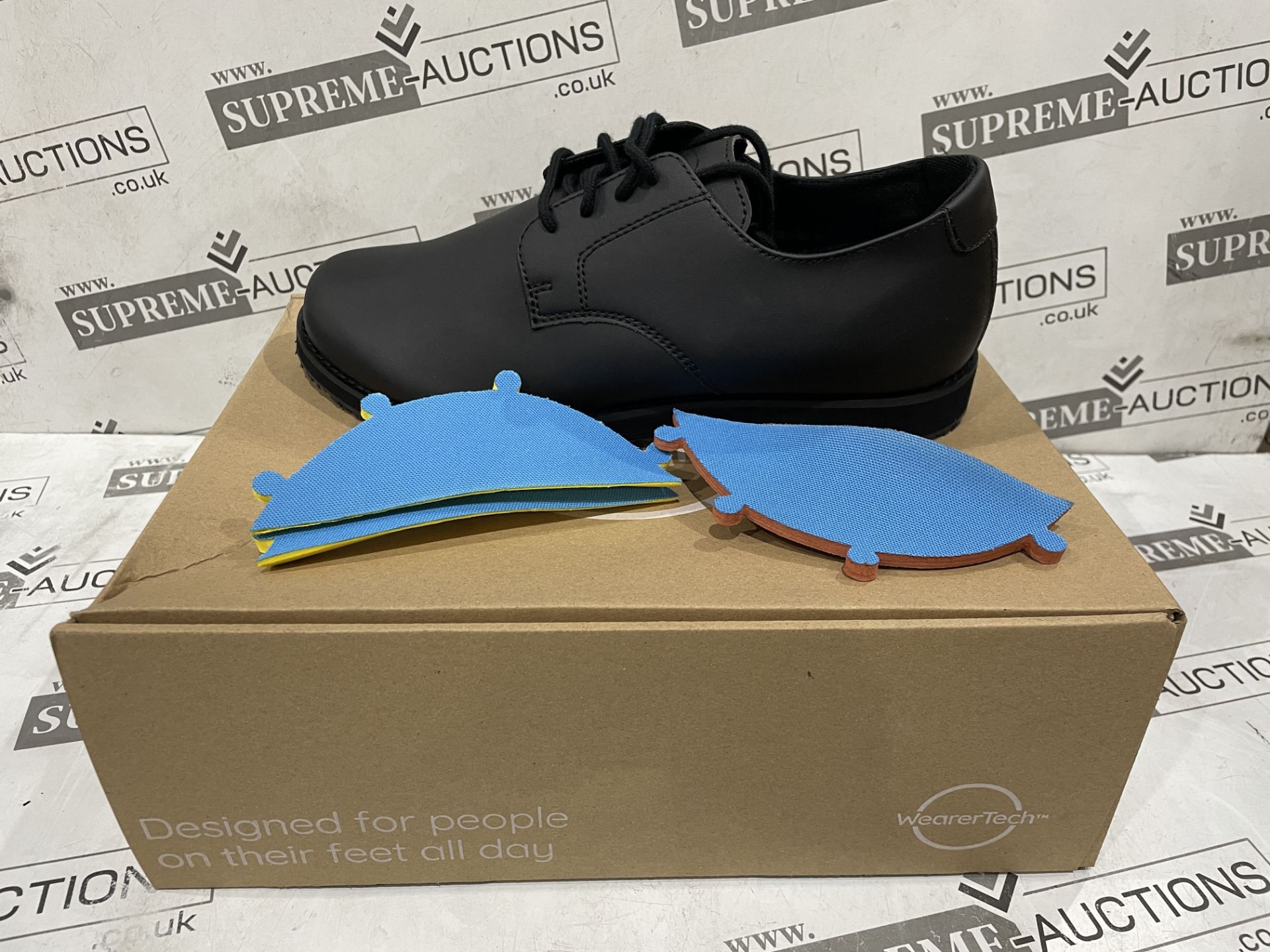 14 X BRAND NEW PAIRS OF PREMIUM WEARTECH SAFETY SHOES (DESIGNS AND SIZES MAY VARY) COULD INCLUDE