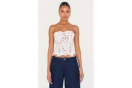 50 PIECE MIXED LOT OF ASSORTED WOMENS CLOTHING FROM POPULAR ONLINE BRANDS WHICH MAY CONTAIN PRETTY