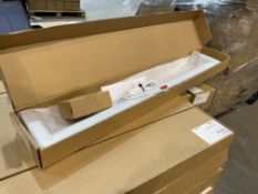 BRAND NEW THERMOSPHERE ELECTRIC HEATED TOWEL BAR 12V 36W RRP £219 (LOC: 17.16-AA515)