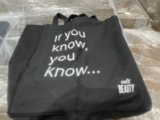 25 X BRAND NEW CULT BEAUTY IF YOU KNOW YOU KNOW LARGE BLACK FASHION TOTE BAGS (LOC: 22.15-AA589)