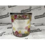 6 X BRAND NEW PECKSNIFFS ENGLAND 550G LUXURY PEONY AND SWEET WILLIAM SCENTED CANDLES RRP £57 EACH (