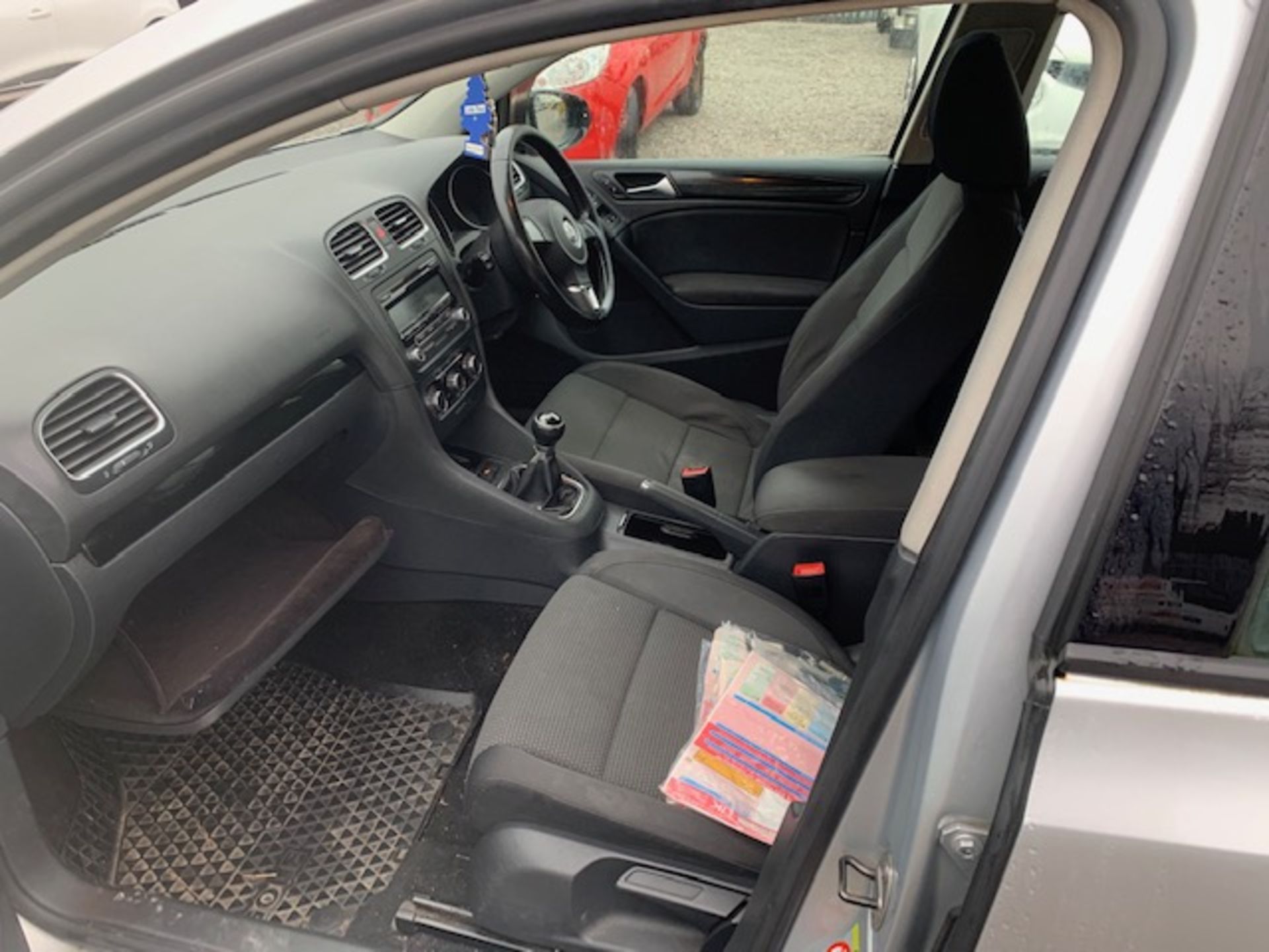 VO09 DXV VOLKSWAGEN GOLF SE TDI ALLOY WHEELS 2 X KEYS CENTRAL LOCKING ELECTRIC WINDOWS FABRIC - Image 12 of 12