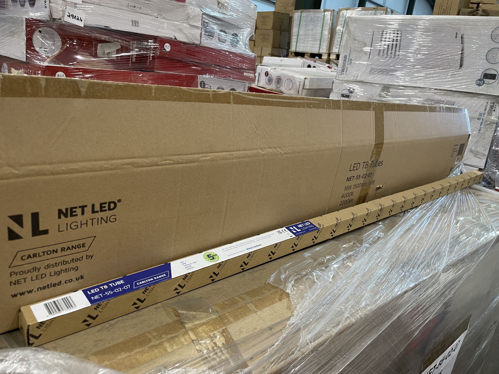 12 X BRAND NEW NET LED LIGHTING CARLTON RANGE LED T8 TUBE LIGHTS, 16W, 5FT, 4000K, 2200LM RRP £49