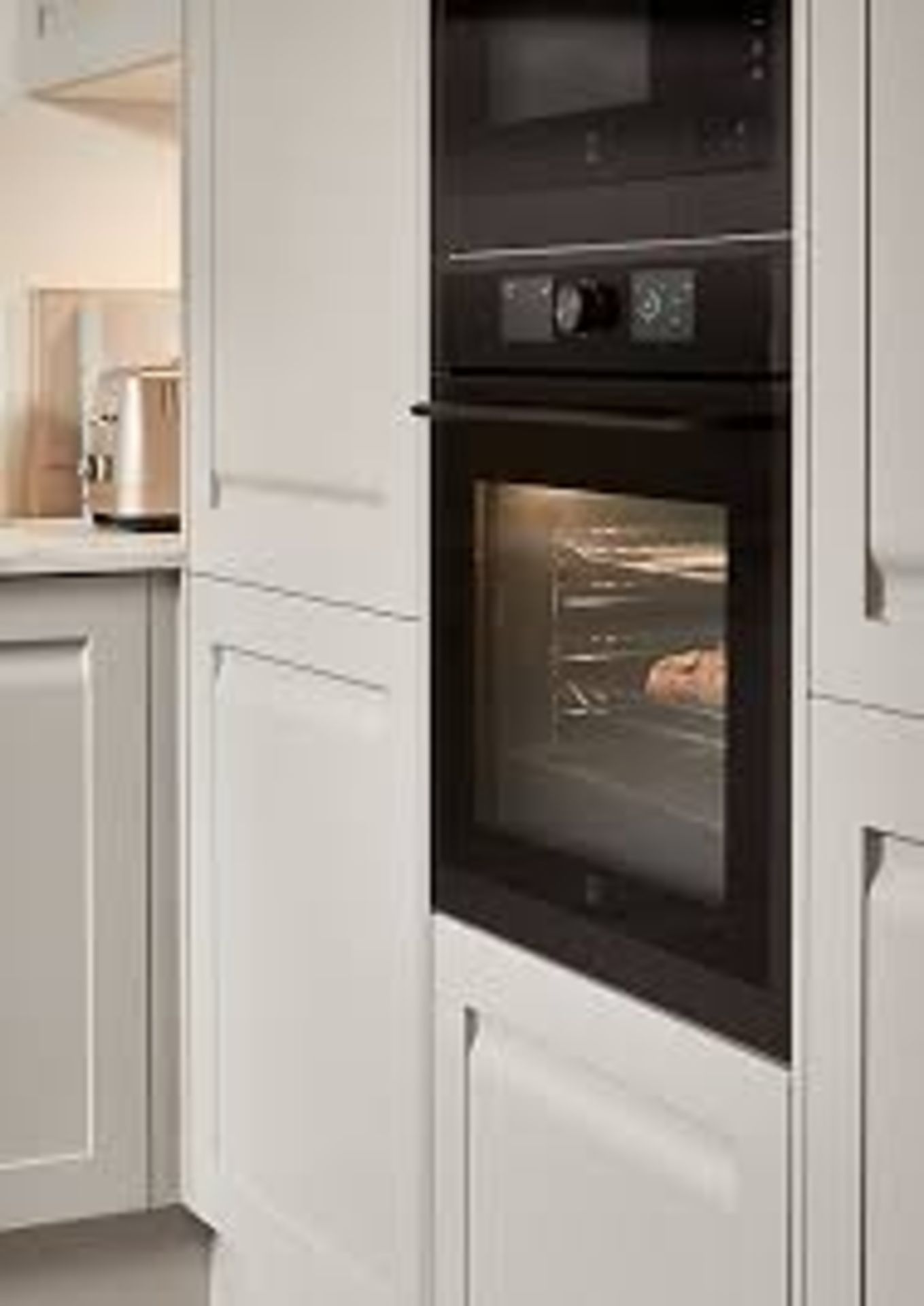 Goodhome GHPY71 Pyrolytic Oven. RRP £469.00. (LOC: SR4F-AP281)