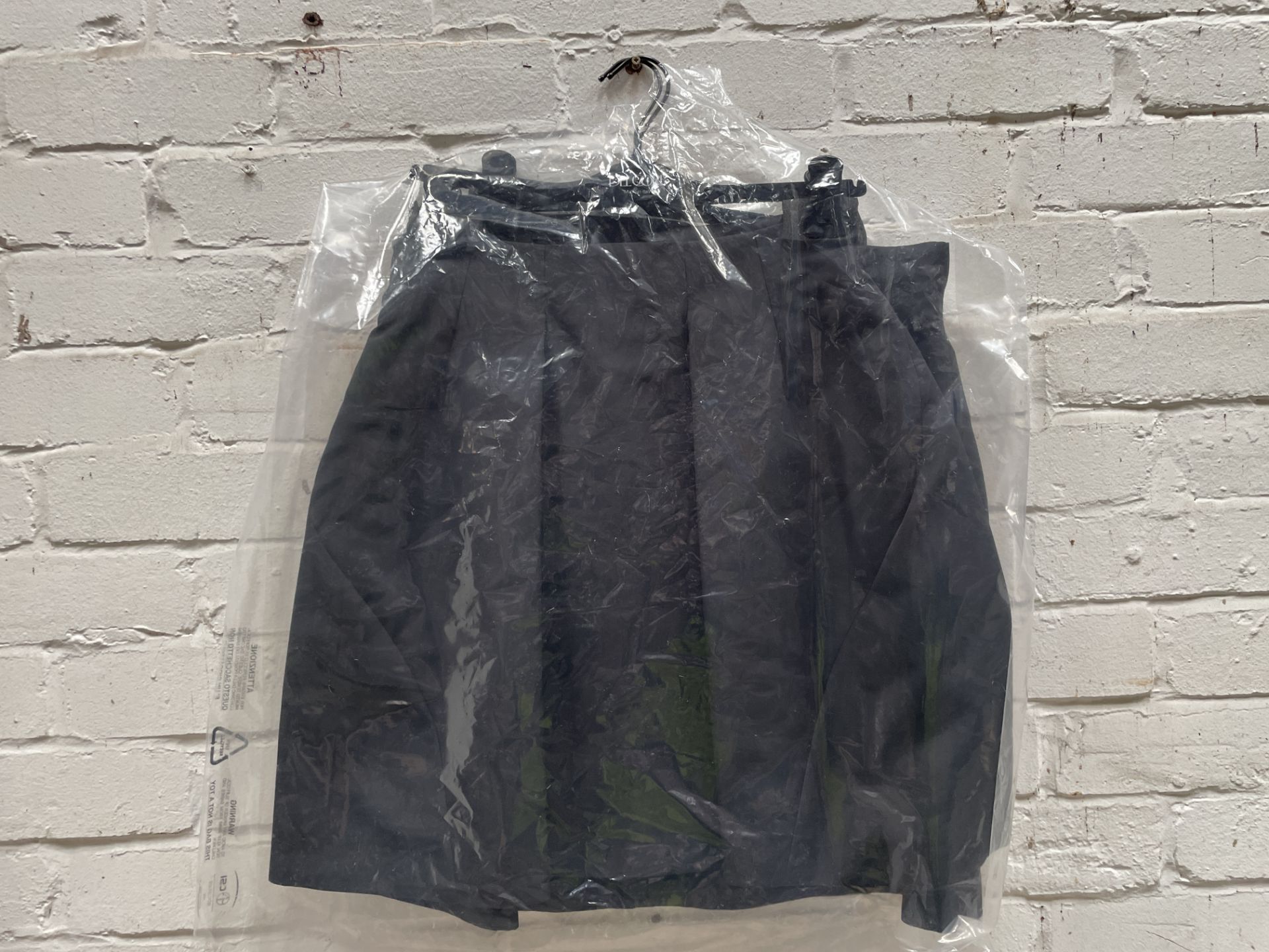 Brand New Del Core Sculptured Mini Skirt RRP £650, Size 46, in Black, This striking Del Core