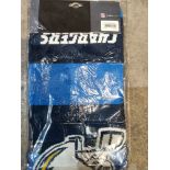 53X NFL LONDON GAMES 2018 LOS ANGELES CHARGERS TEAM BAR SCARF IS AN OFFICIAL NFL LICENSED FAN