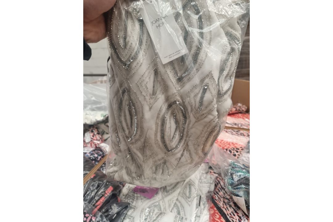 Trade Lot 50 x New & Packaged Mixed Items from A Major UK Retailer. May include: Jeans, Dresses, - Image 13 of 49