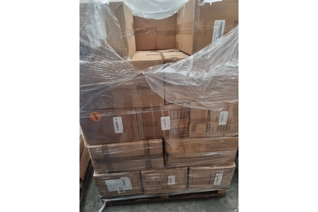 Trade Lot 50 x New & Packaged Mixed Items from A Major UK Retailer. May include: Jeans, Dresses, - Image 34 of 49