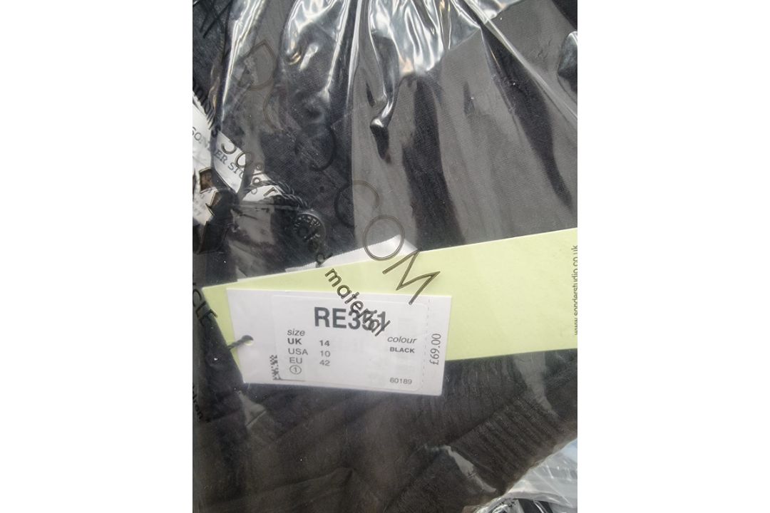Trade Lot 50 x New & Packaged Mixed Items from A Major UK Retailer. May include: Jeans, Dresses, - Image 19 of 49
