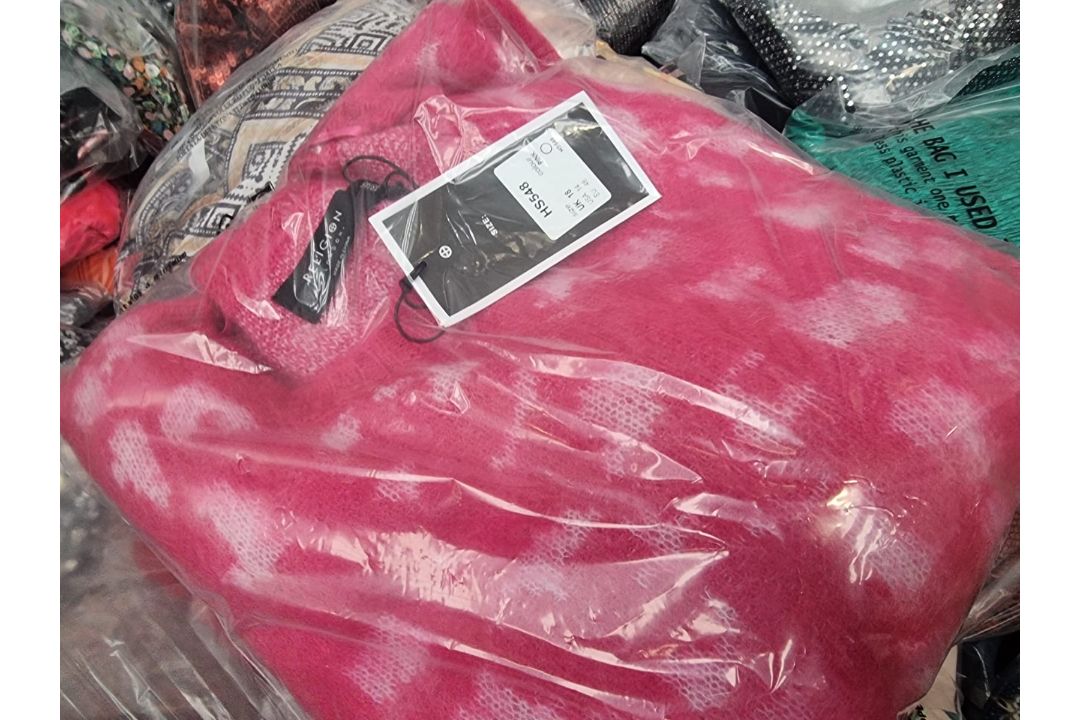 Trade Lot 50 x New & Packaged Mixed Items from A Major UK Retailer. May include: Jeans, Dresses, - Image 6 of 49