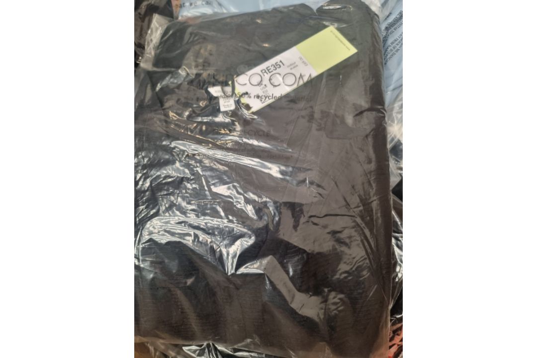 Trade Lot 50 x New & Packaged Mixed Items from A Major UK Retailer. May include: Jeans, Dresses, - Image 18 of 49