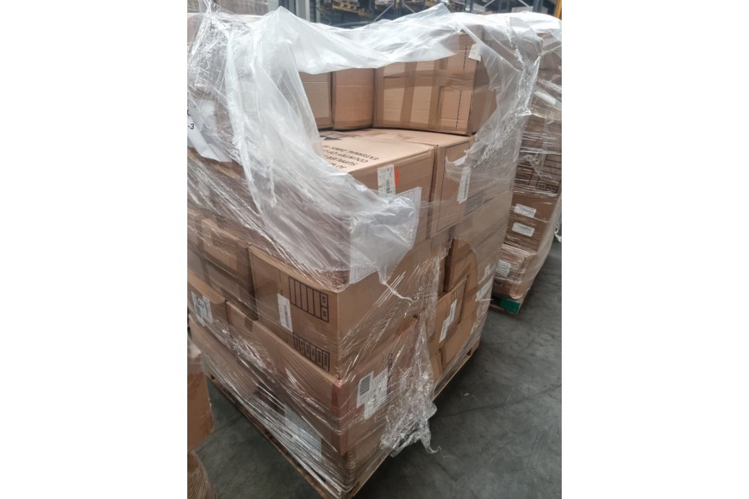 Trade Lot 50 x New & Packaged Mixed Items from A Major UK Retailer. May include: Jeans, Dresses, - Image 36 of 49