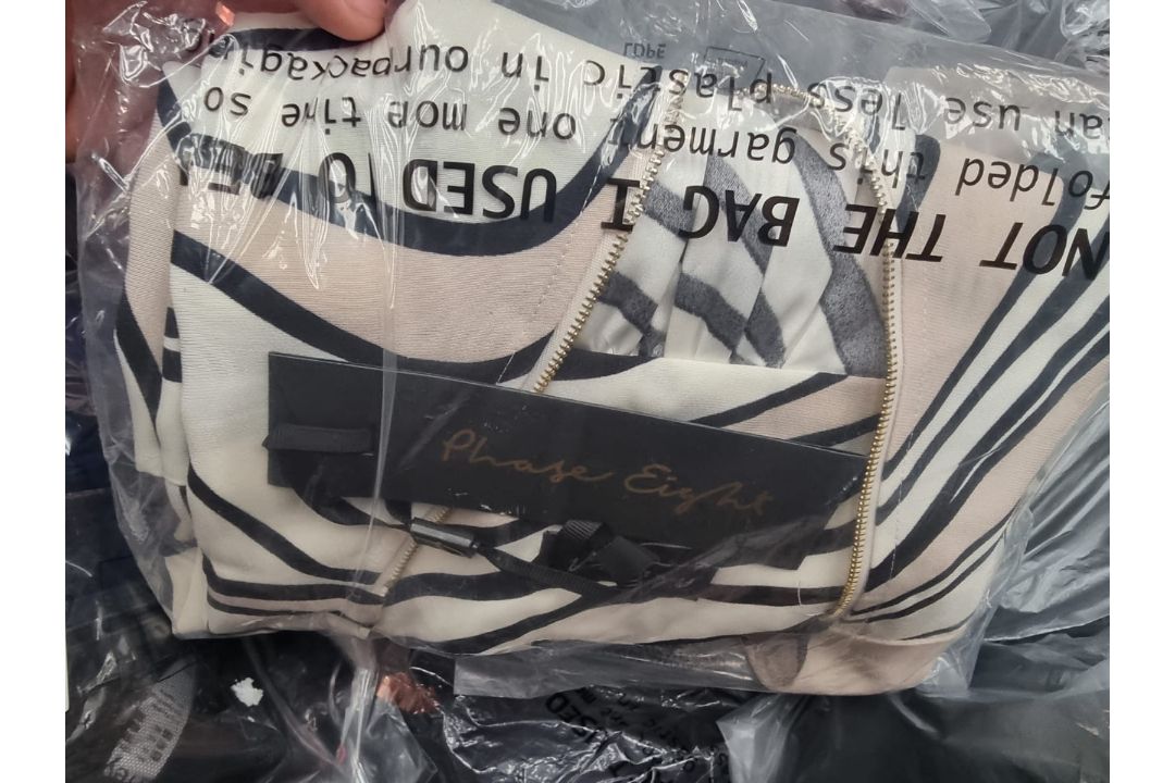 Trade Lot 50 x New & Packaged Mixed Items from A Major UK Retailer. May include: Jeans, Dresses, - Image 43 of 49