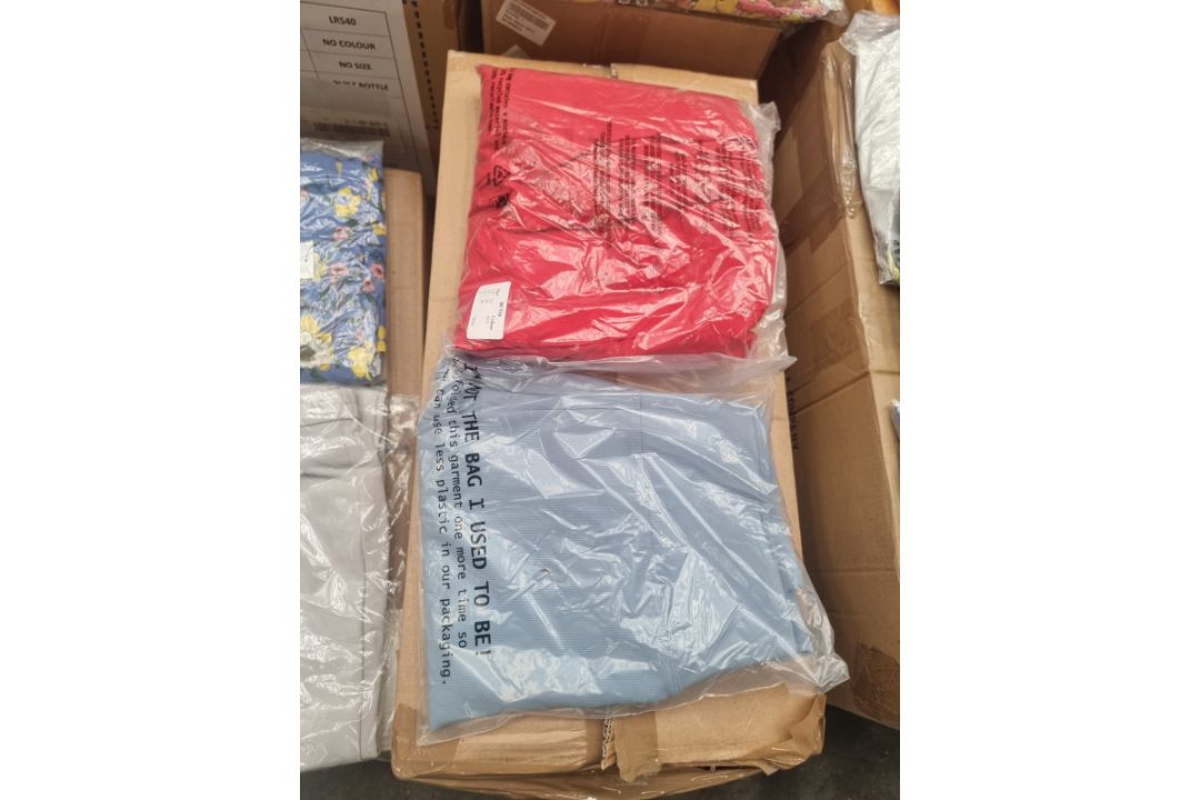 Trade Lot 50 x New & Packaged Mixed Items from A Major UK Retailer. May include: Jeans, Dresses, - Image 32 of 49
