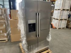 REFURBISHED Hisense RS694N4BCE Plumbed Total No Frost American Fridge Freezer - Stainless Steel -