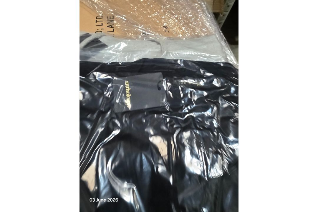 Pallet Containing 10 Boxes of New Branded Clothing & Footwear Each pallet contains 10 boxes of new - Image 25 of 68