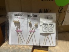 320 X BRAND NEW SETS OF 2 MOLLY AND ROSE PEARL DESIIGN HAIR PINS (LOC: 26.5-BB3432 - 1P)