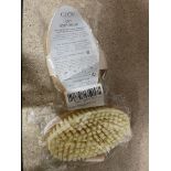 4 x Glov Body Scrubber Dry Skin Exfoliating Brush for Smooth and Radiant Skin Natural Beech Wood