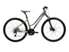 KROSS Evado 3.0 is a versatile cross bike tailored for riders who mix urban cycling with outdoor
