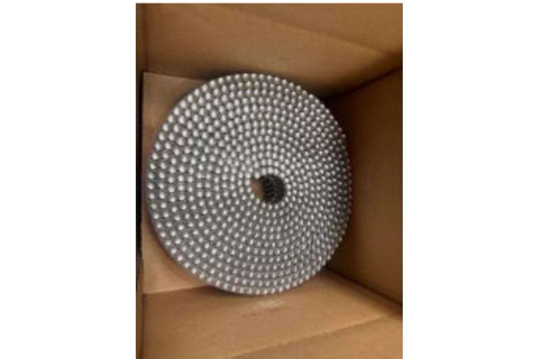 PALLET TO CONTAIN 24 X BRAND NEW BOXES OF 7200 MAX FAP50V9 H/CAL CUP/HD6.5 NAILS RRP £83 PER BOX - Image 2 of 2