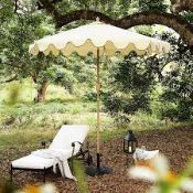 Boxed Beige 2.6M Octagonal Crank and Tilt Parasol with Grass Green Scalloped Edge RRP £259.99.