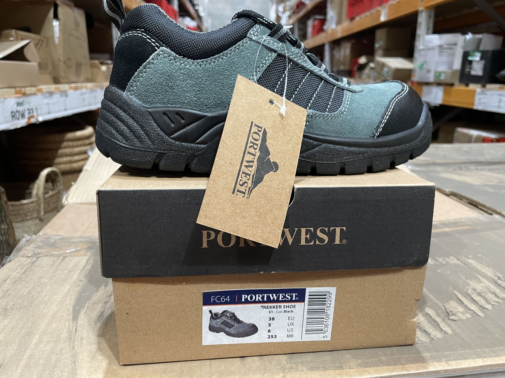 16 X BRAND NEW PAIRS OF PORTWEST TREKKER SAFETY SHOES SIZE 5 (LOC: 48.2-AA6049)