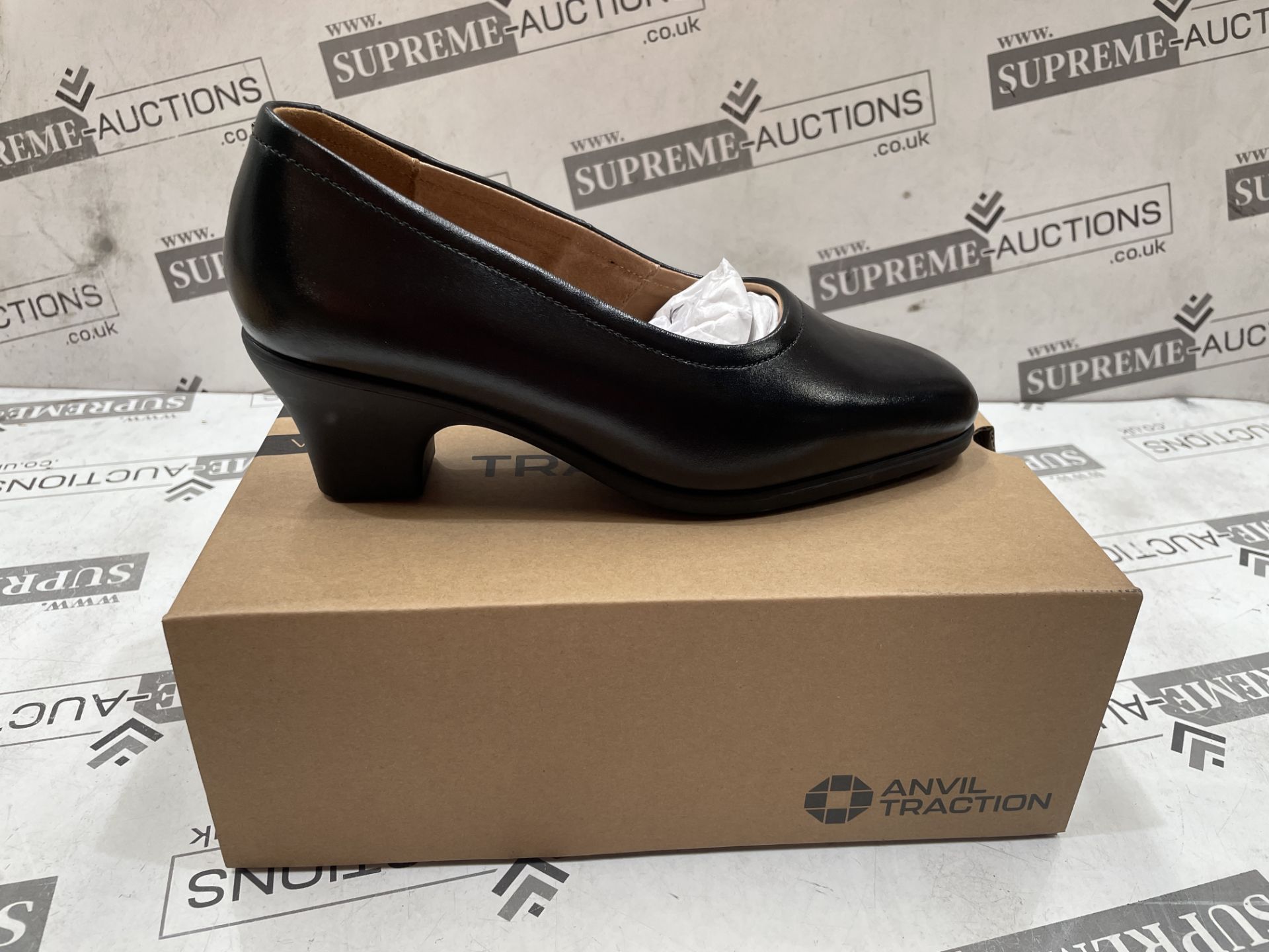 20 X BRAND NEW PAIRS OF ANVIL TRACTION WALK CONFIDENT GEORGIA BLACK SHOES SIZE 3/4 (LOC: 42.19-